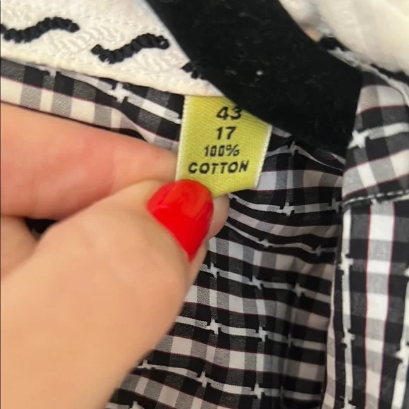 Robert Graham Black and White Casual Button Down Shirt - Picture 3 of 3